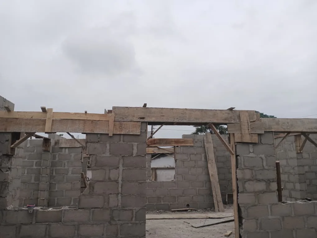 Completed lintel and beam work. View 01.